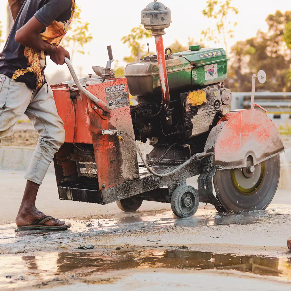 Q600 concrete cutter