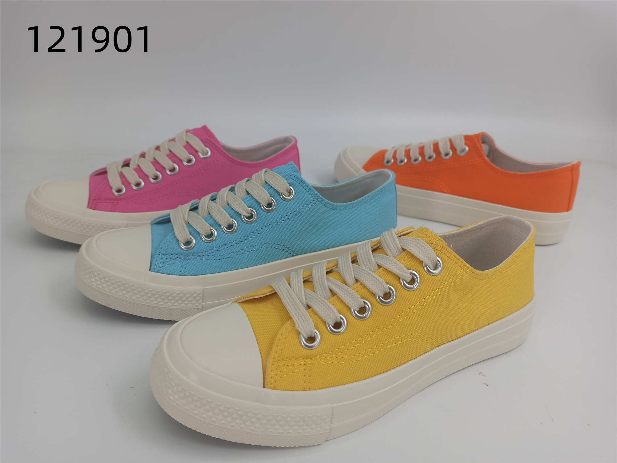 Woman Canvas Shoes