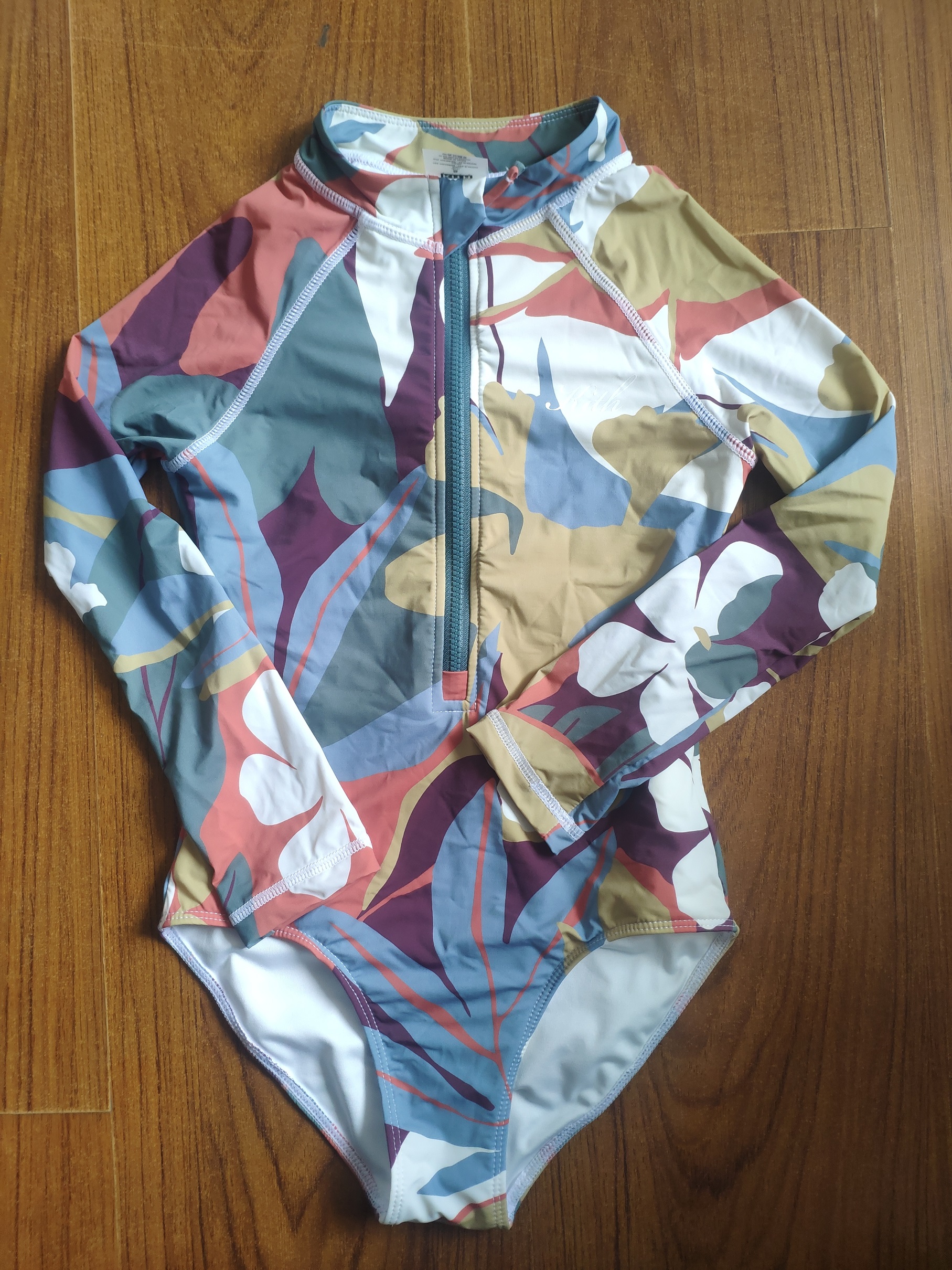 DONGTAI MERITS GARMENTS CO;LTD – ropa deportiva 4