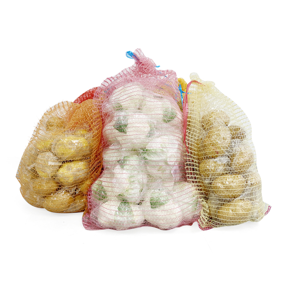 Raschel mesh bag on roll