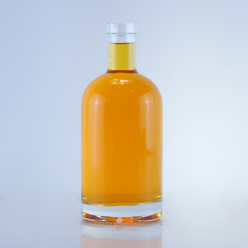 Customized 750ml whiskey glass bottle round super flint glass liquor bottle high flint vodka bottle