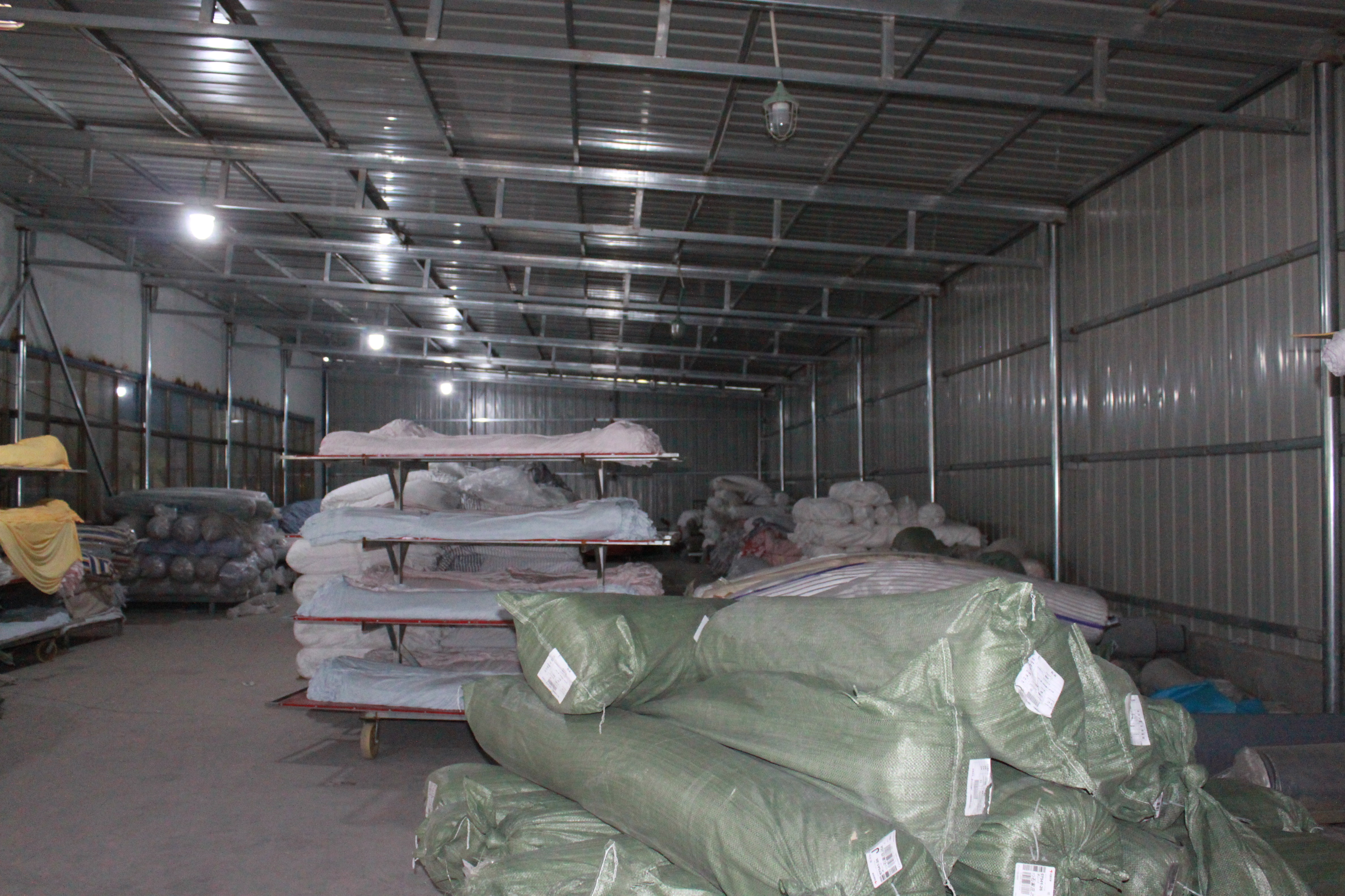 Hebei Xubao Clothing Manufacturing Co., Ltd. – tela vaquera 3