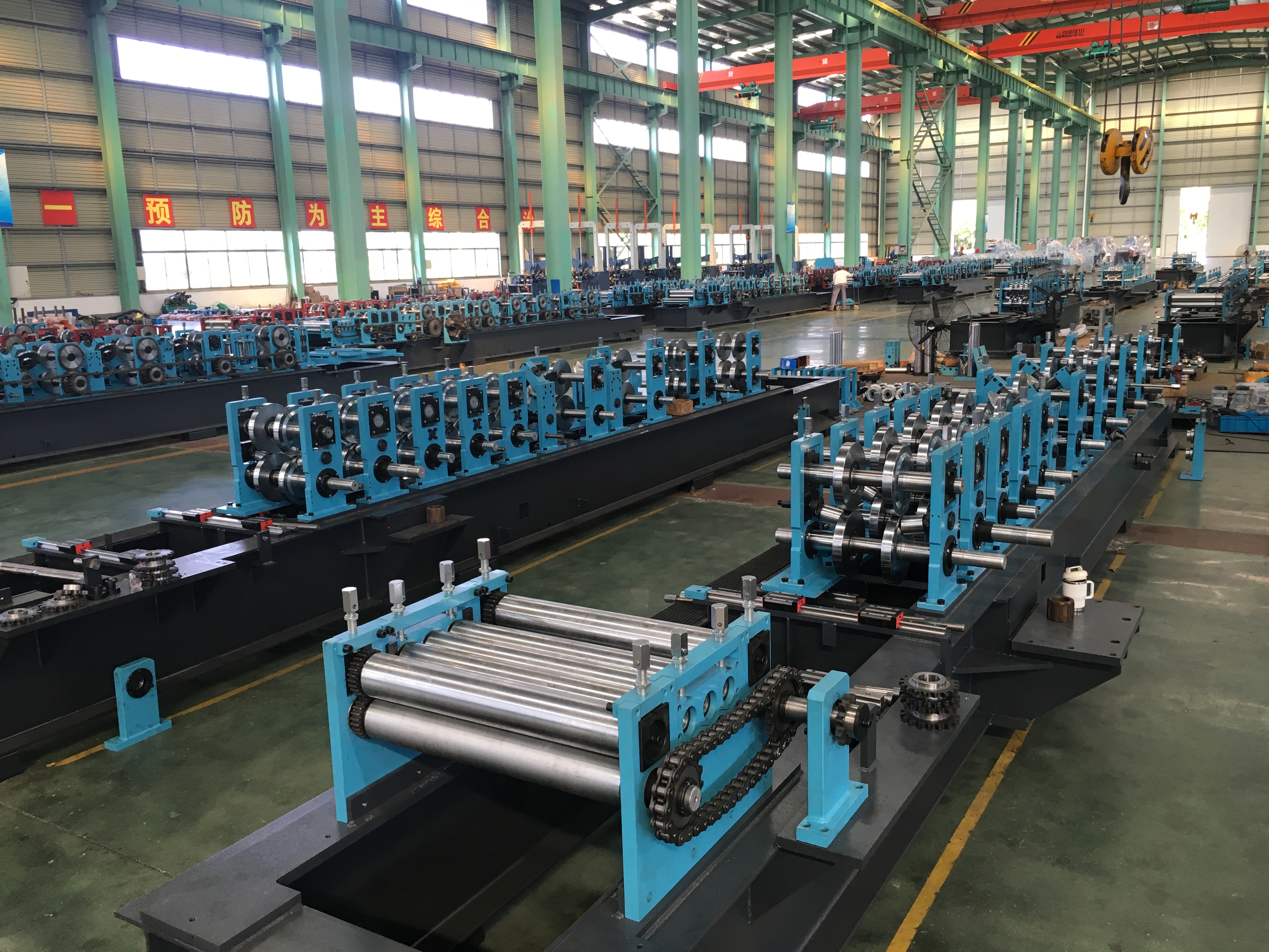 Cz purlin machine