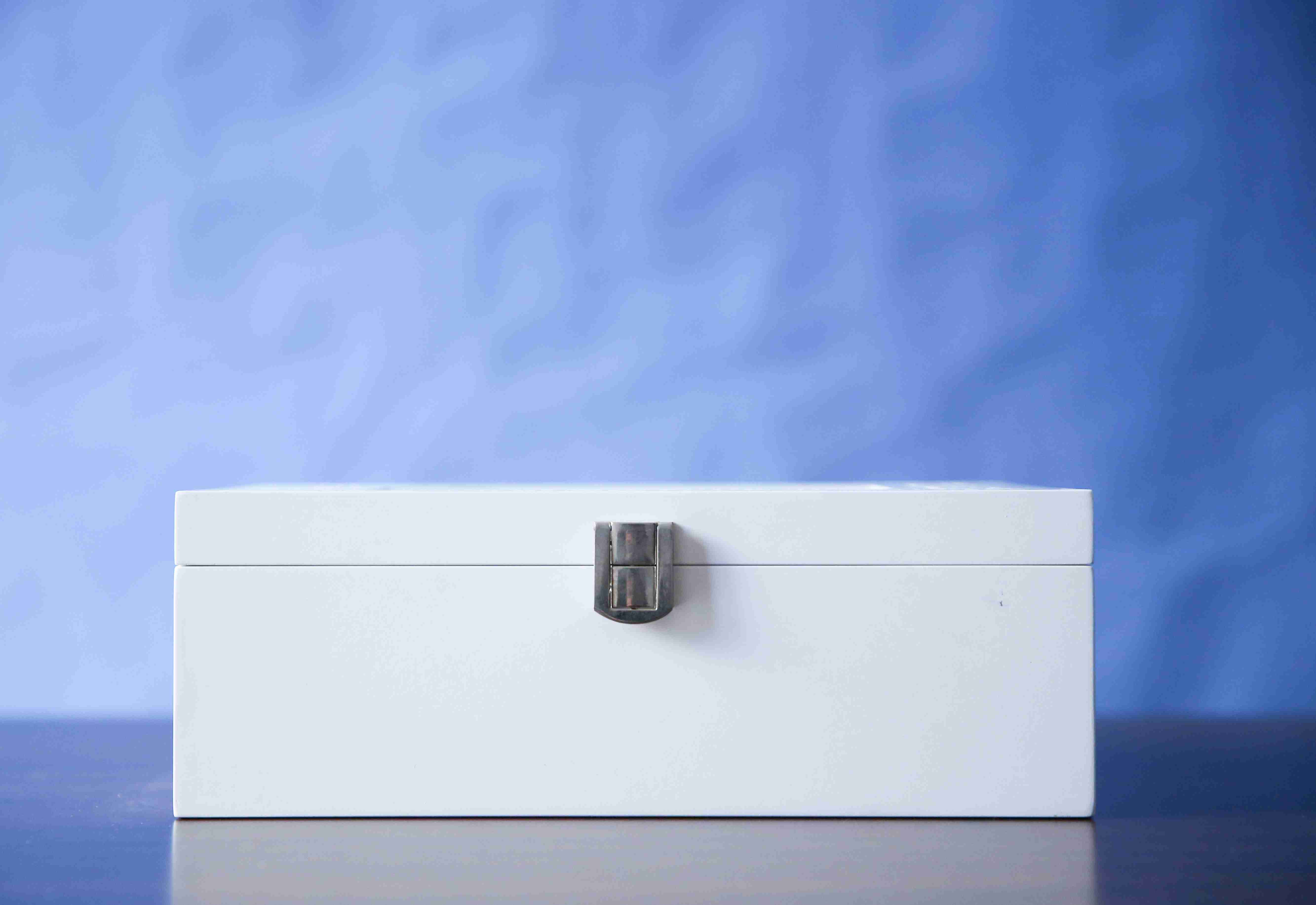 Jewelry box