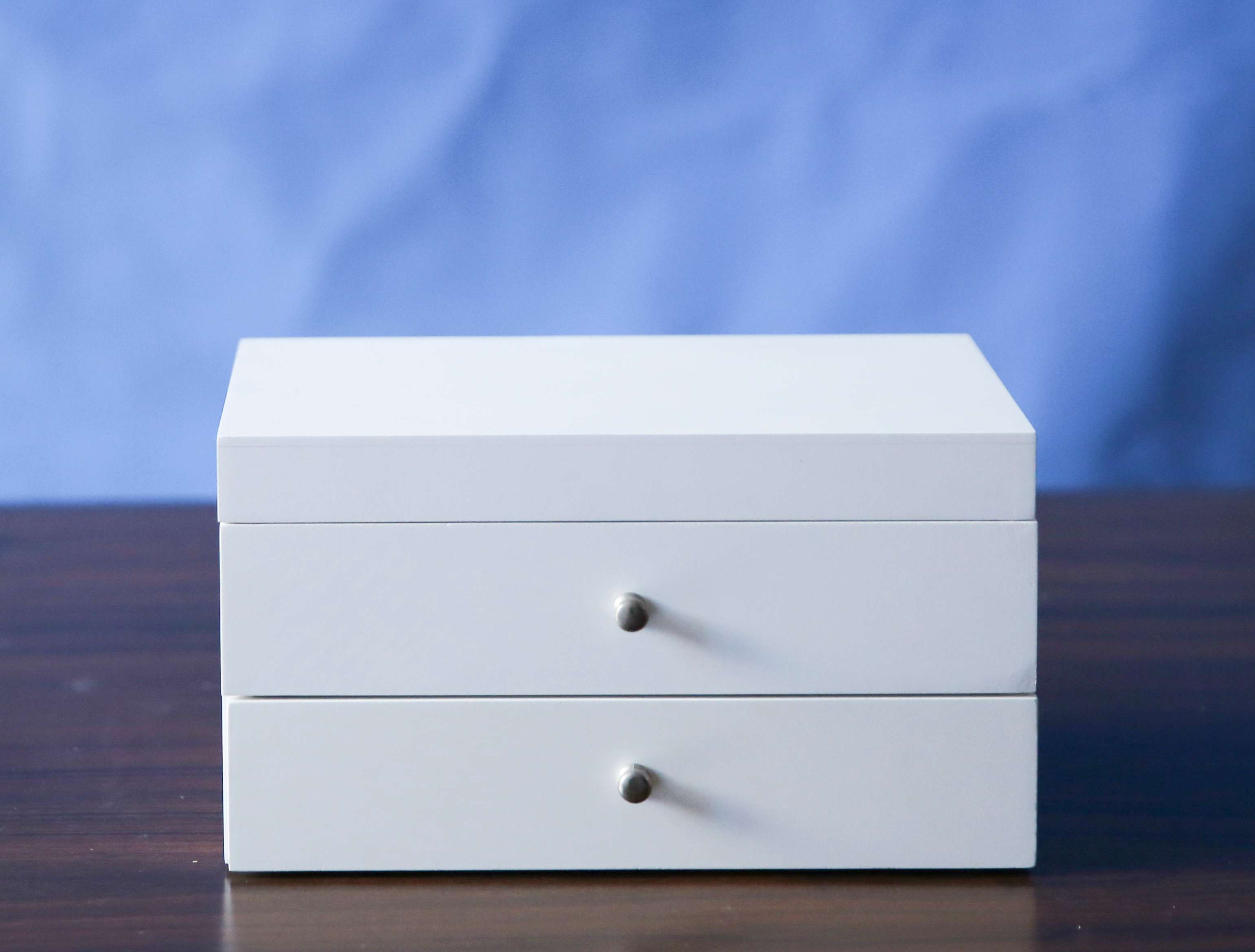 Jewelry box