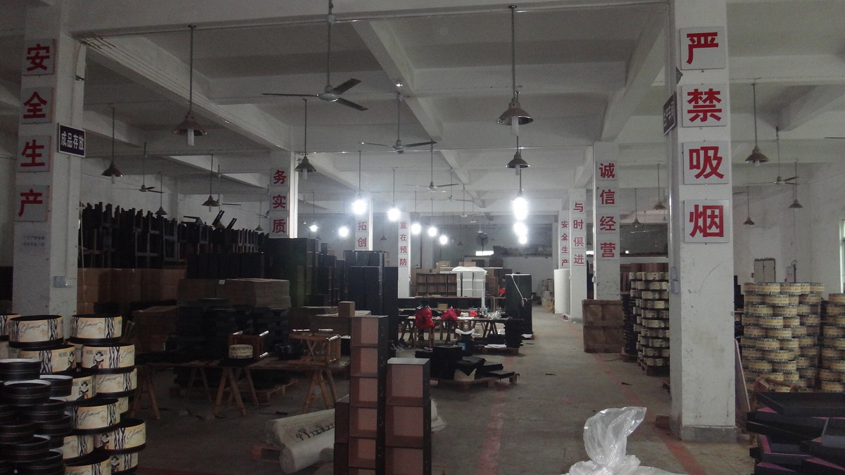 Fuzhou Minya Handicraft Co., Ltd. – dressing table 2