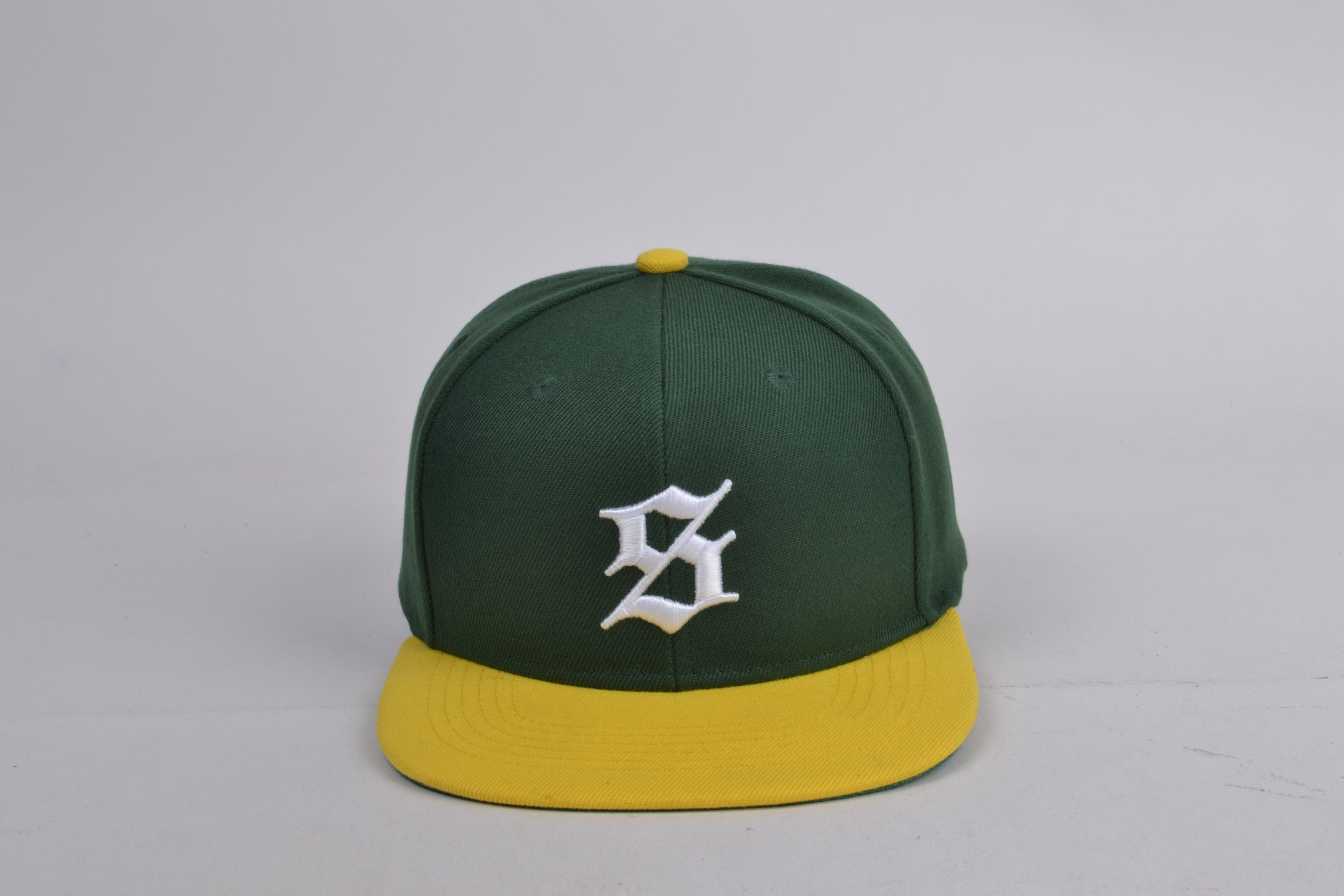 snapback cap