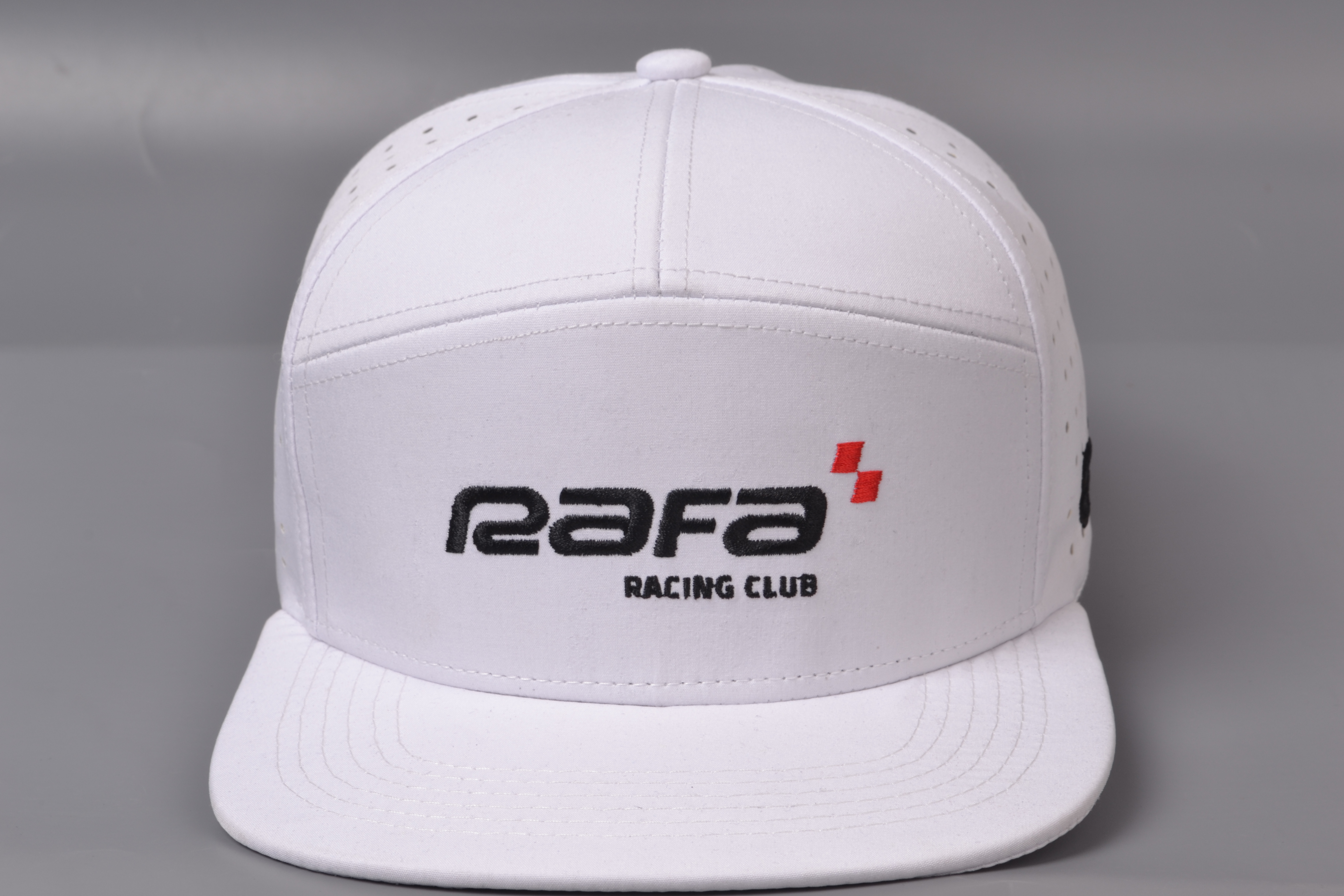 snapback cap