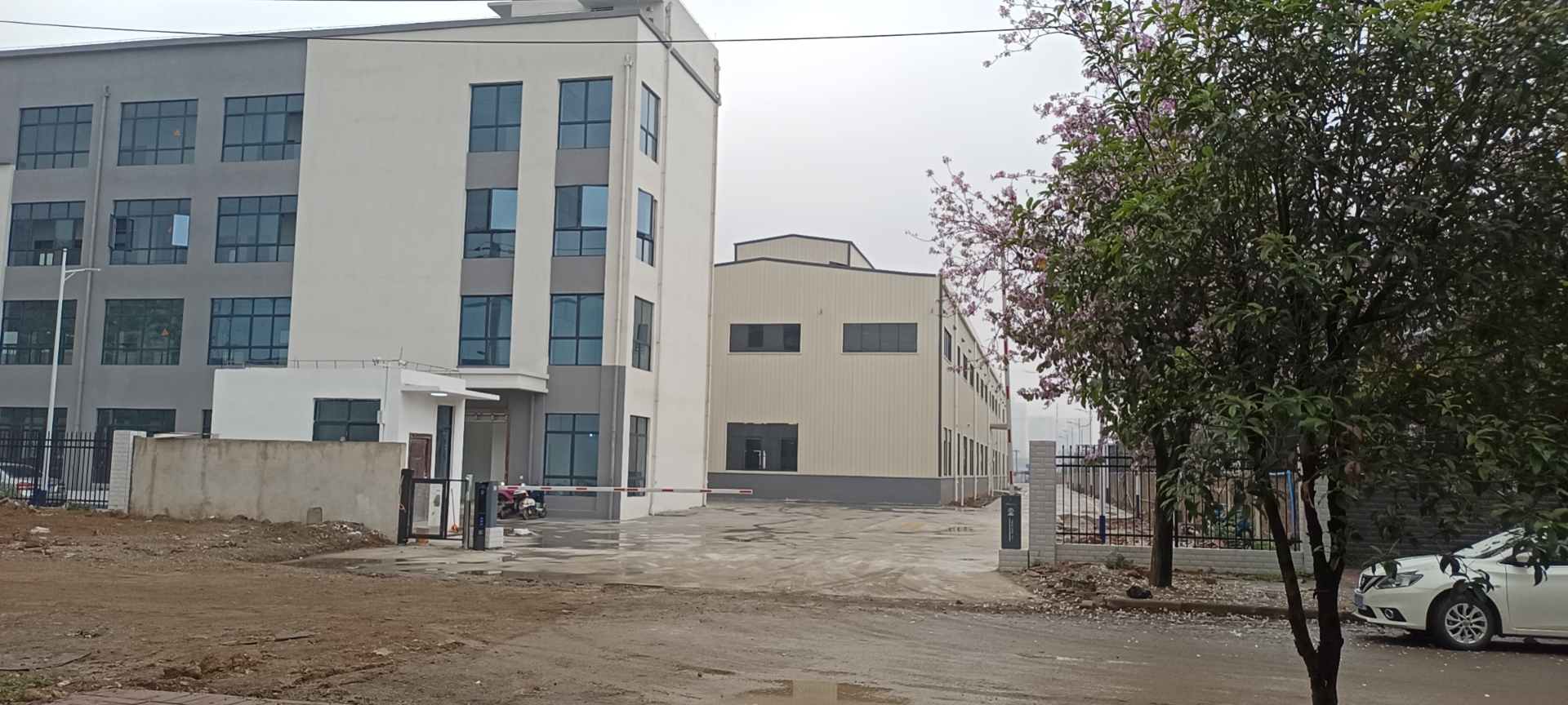 Liuzhou Dongben Machinery Equipment Co., Ltd. – motor eléctrico 1