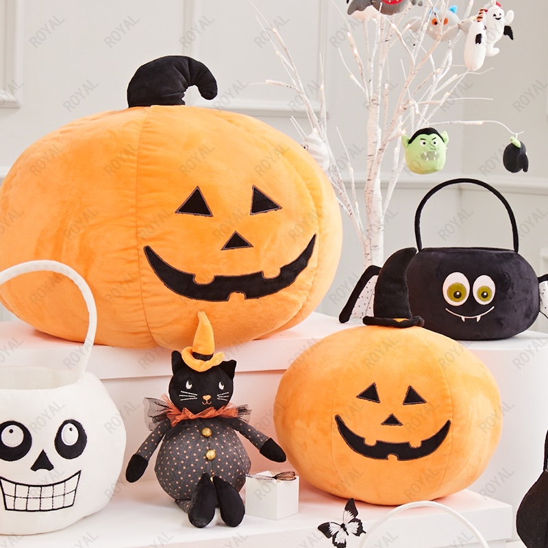 Halloween pillow pumping