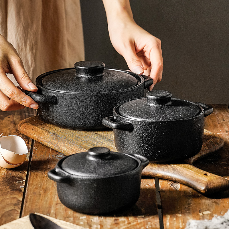 Cast-iron-look Black Casserole
