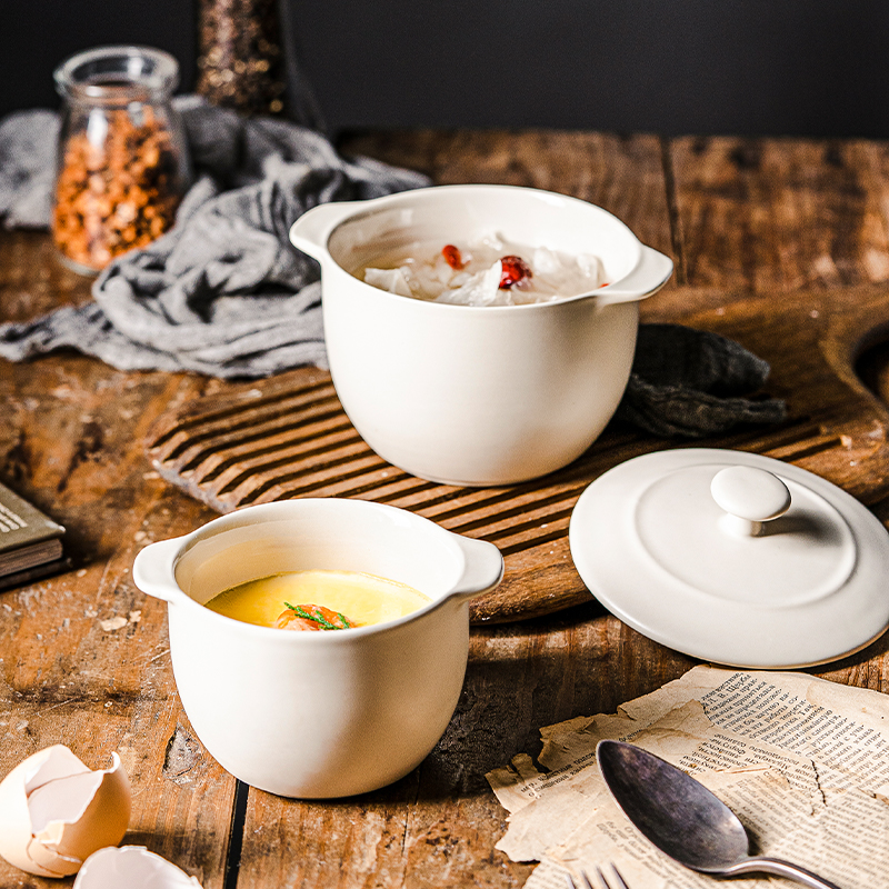 Mini stoneware casserole with handles