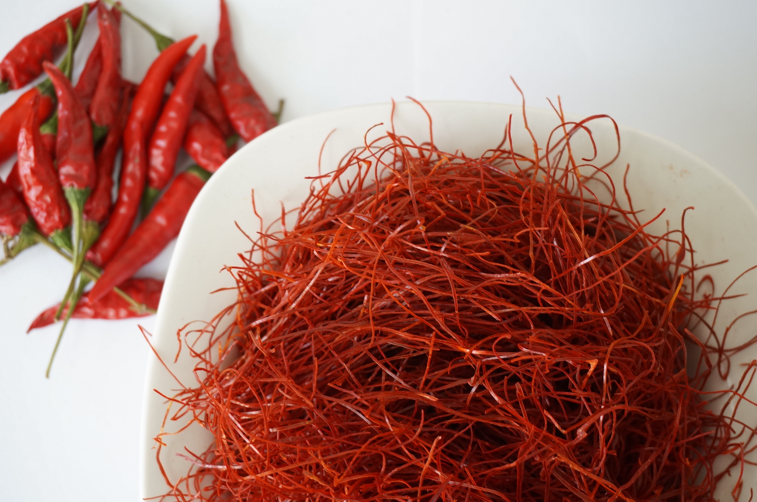 dried chilli thread