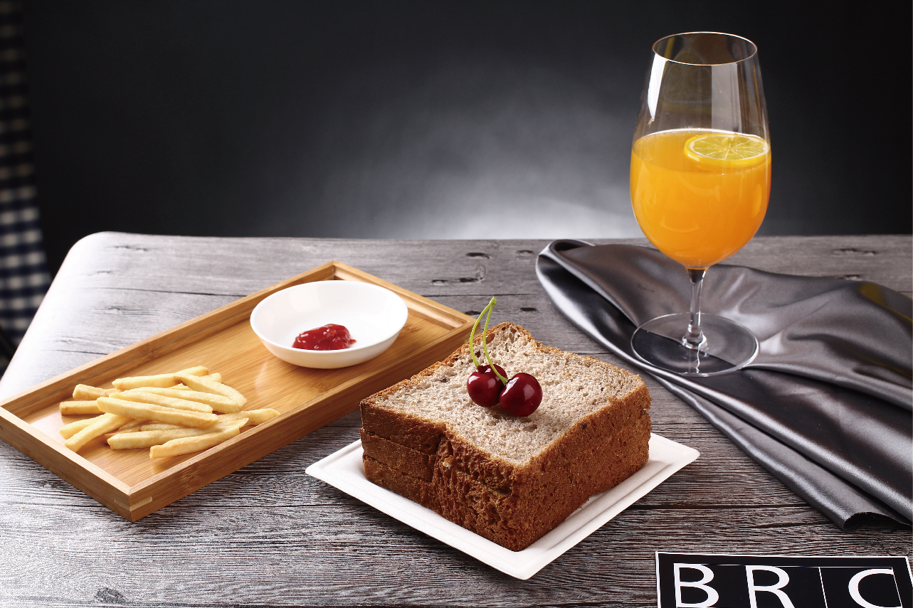 KYD Disposable Bagasse Plate