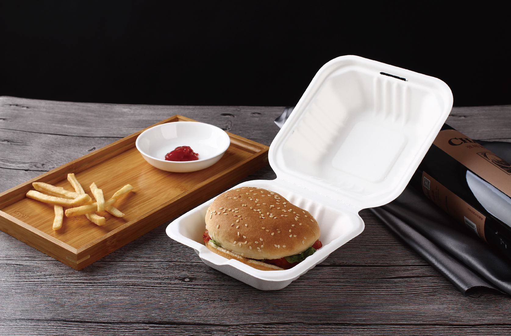 KYD Bagasse Clamshell
