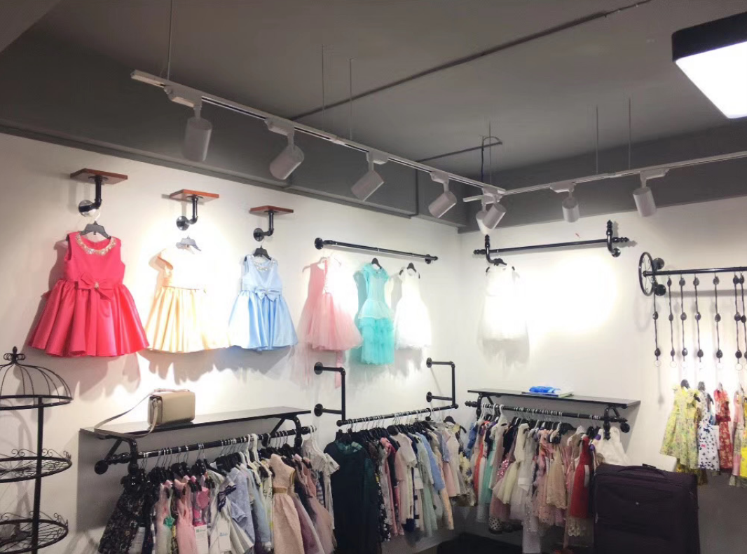 Shangrao Kunyan Import and Export Trading Co., Ltd. – Children's Gowns 2
