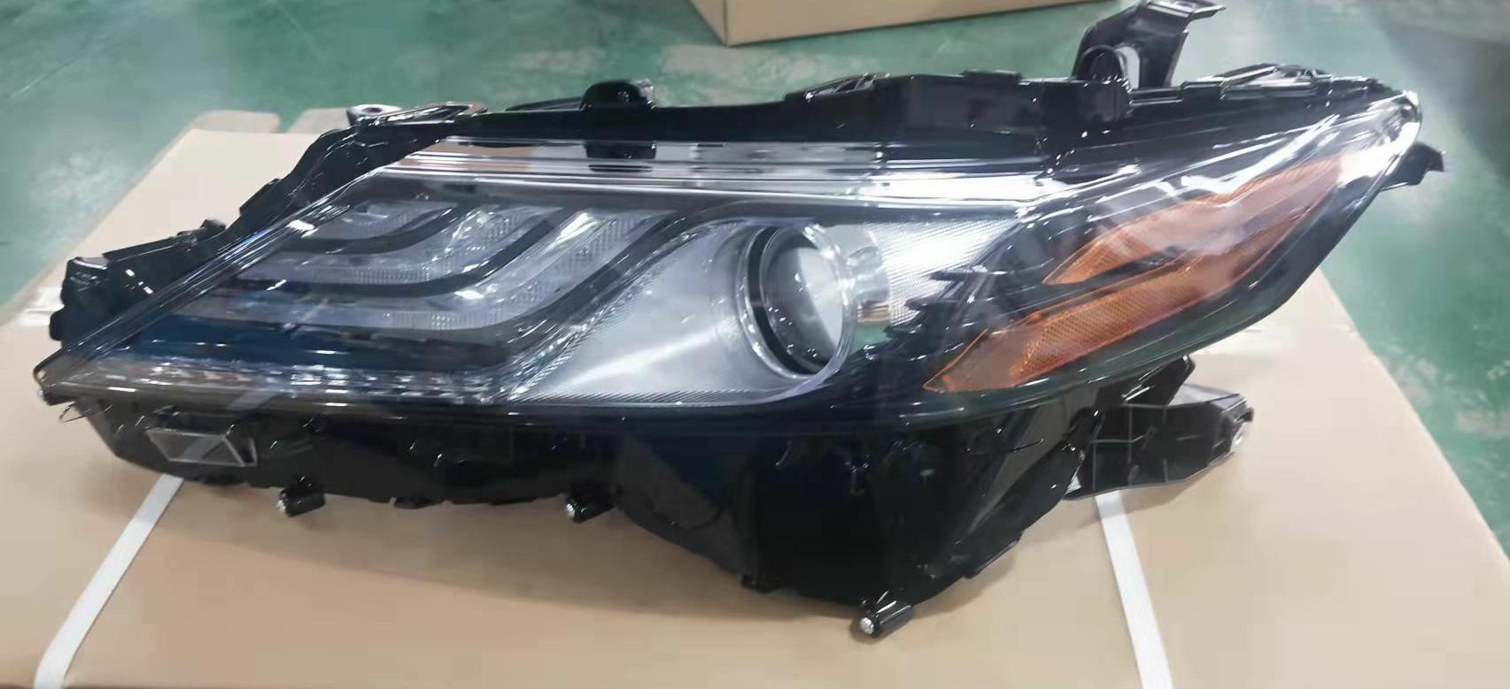 Camry 2021 head lamp XLE