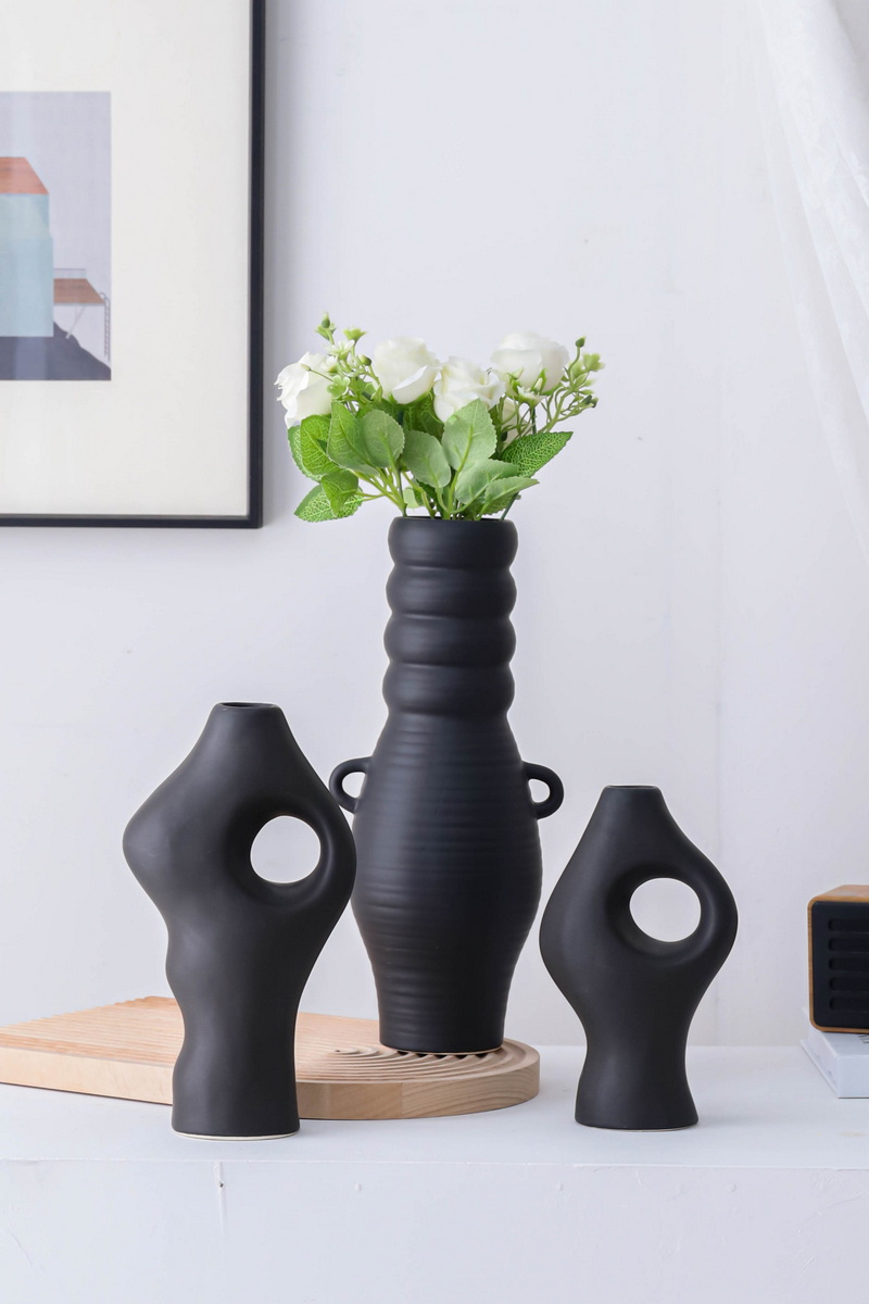 Ceramic vase