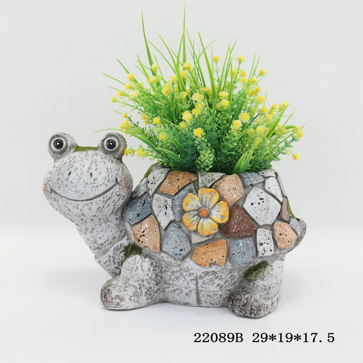 Outdoor gardens are planted animal flower Pot