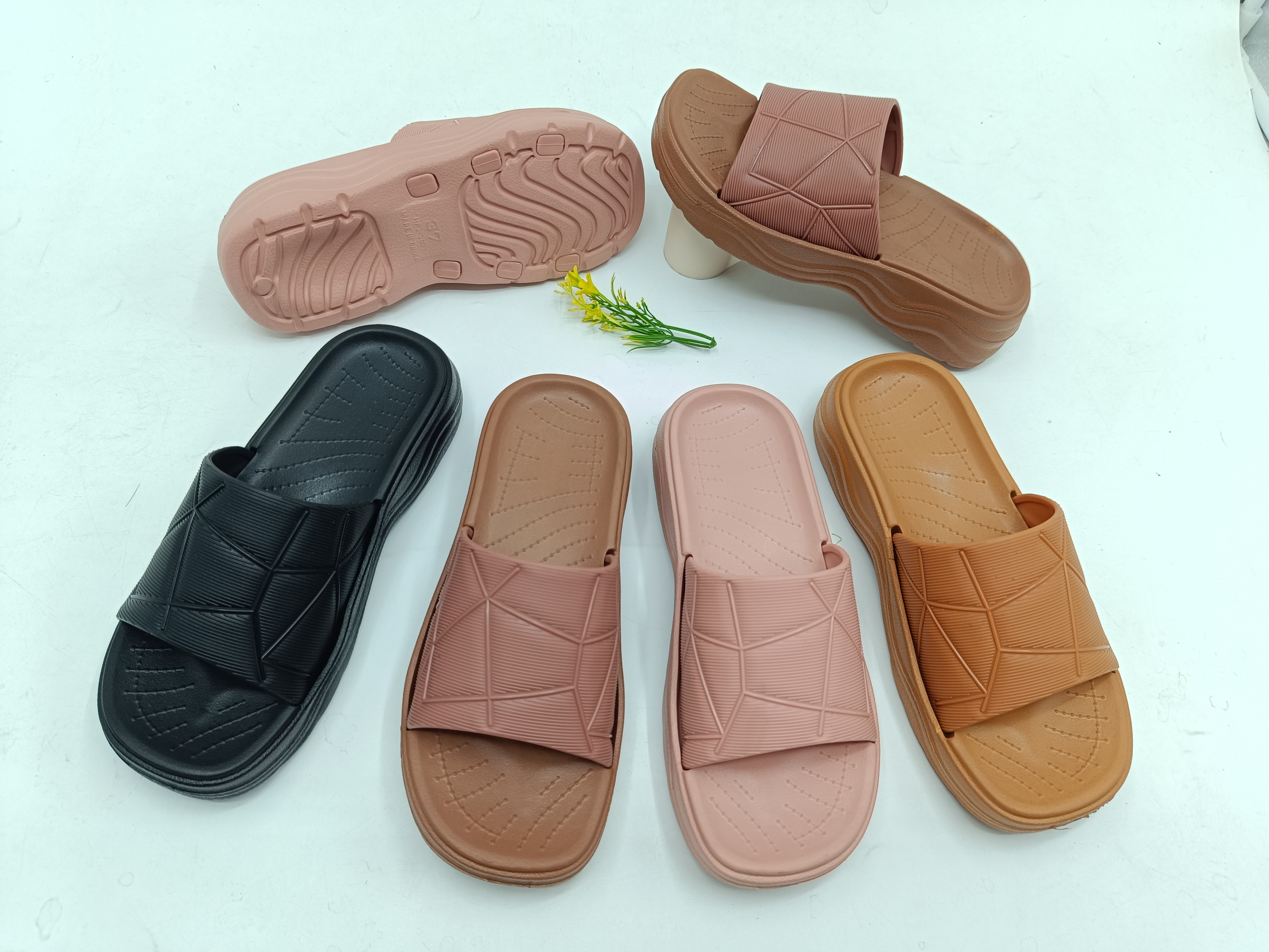 New Beach High Heel Slippers for Women's Summer Vacation New Open Toe Thick Sole High Heel Shoes