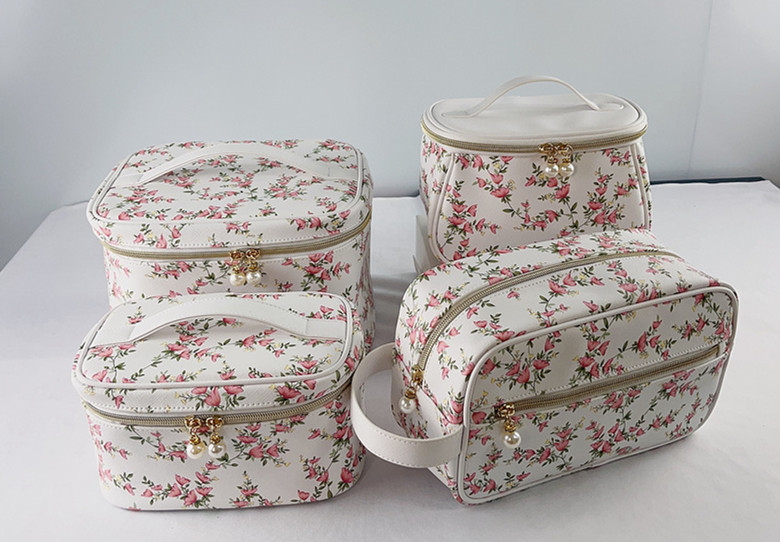 Cosmetic bag,toiletry bag