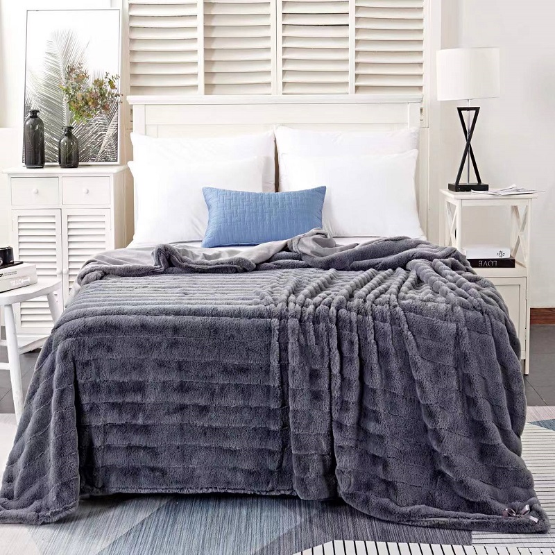 NANTONG DADAO TEXTILE CO., LTD. – Artificial silk quilt 3
