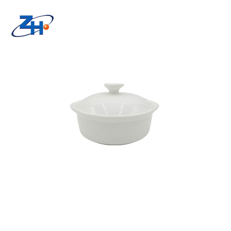 Small size 4.5inch pure white bone china stewpot, hotpot with two handles and lid
