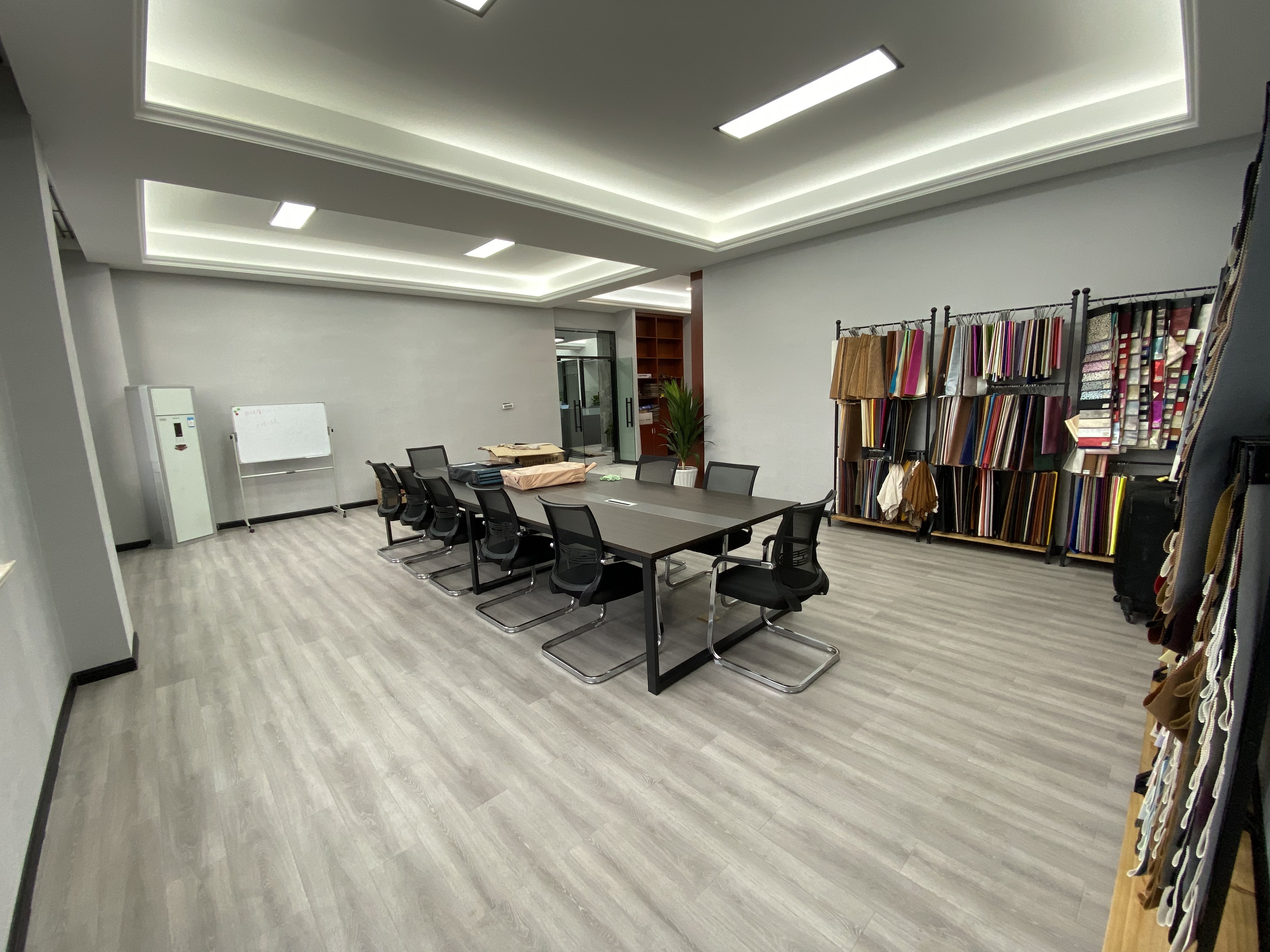 Zhejiang Gerun Import and Export Trading Co., Ltd. – Artificial leather 1