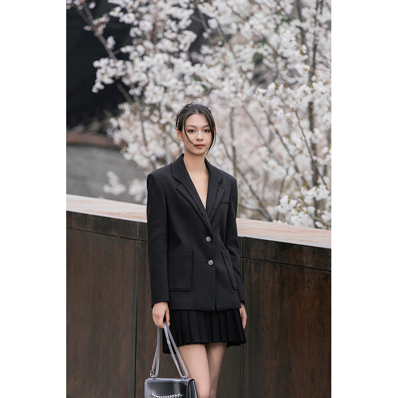 Fringe collar trim twill suit
