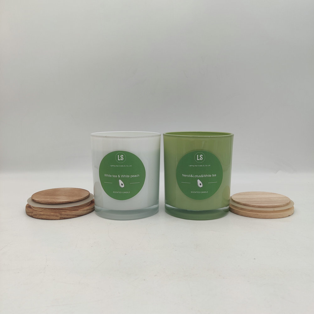 Scented glass jar candle