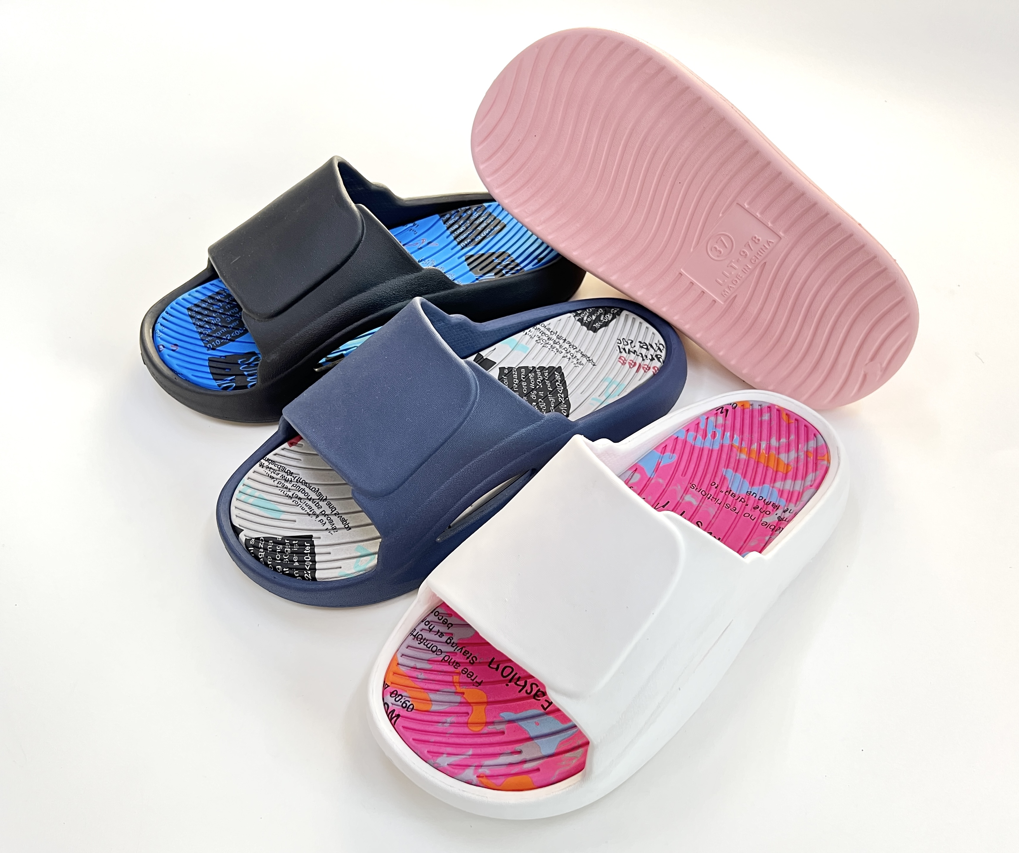 Sports thick soled wearing summer anti-skid outdoor Pillow Cloud Slides soft sole adult sandals