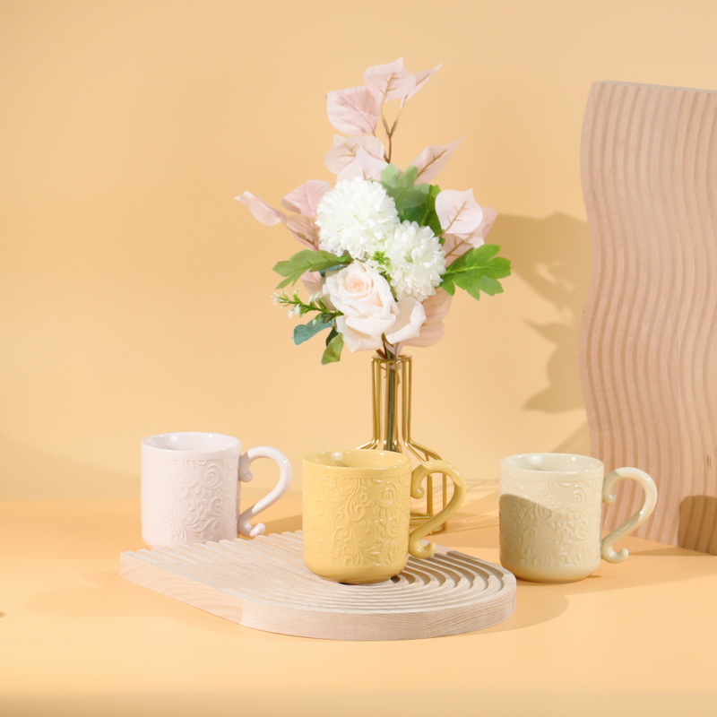 Relief mug
