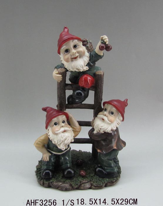 Gnome Garden Statue