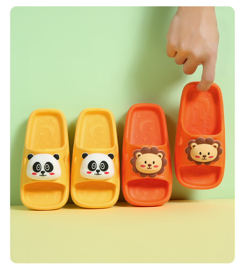 2023 Summer New Children's Slippers Indoor Outdoor Non slip Soft Sole Baby Foot Protection Slippers