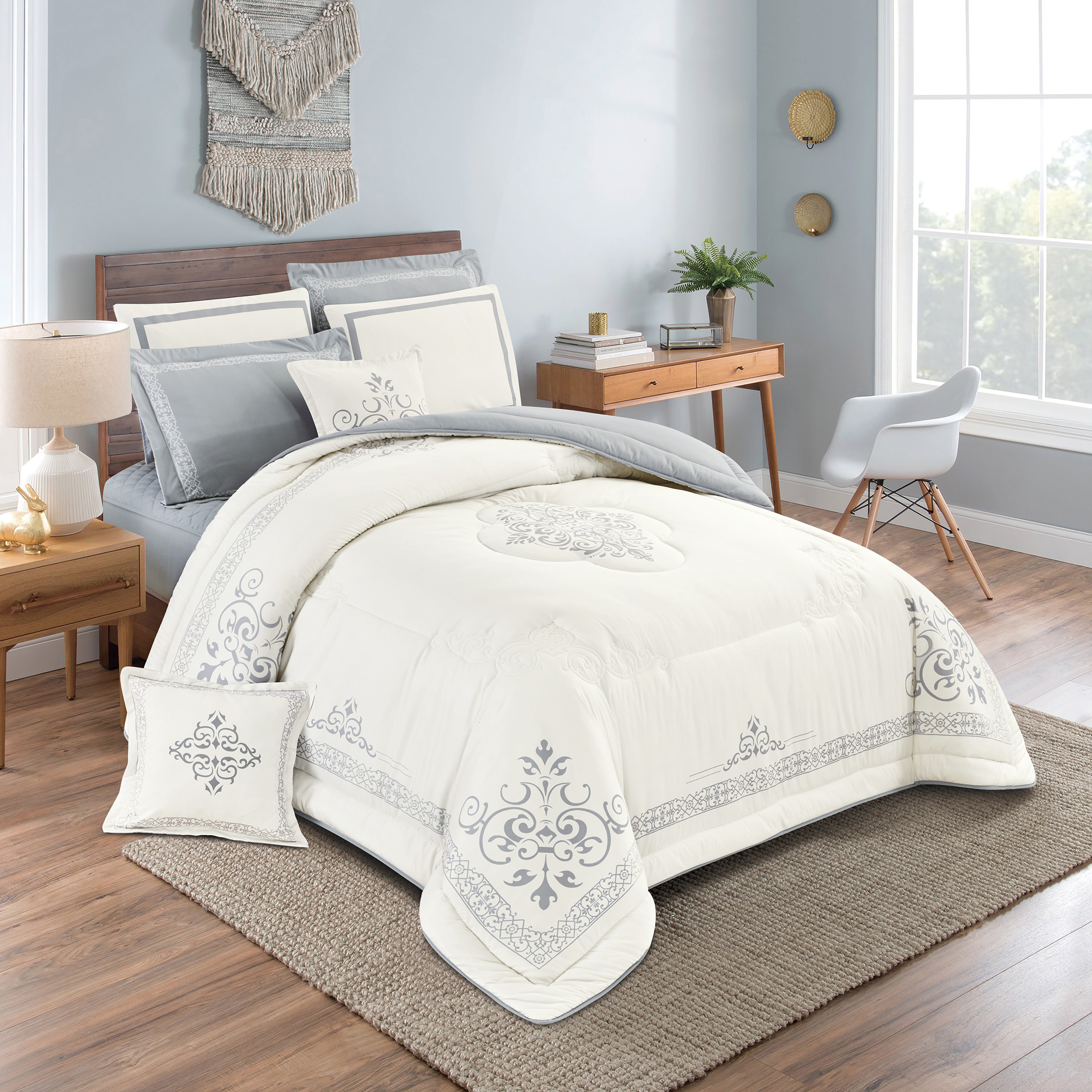 Bed in a Bag - Full/Queen Bed Sets 8 Pieces