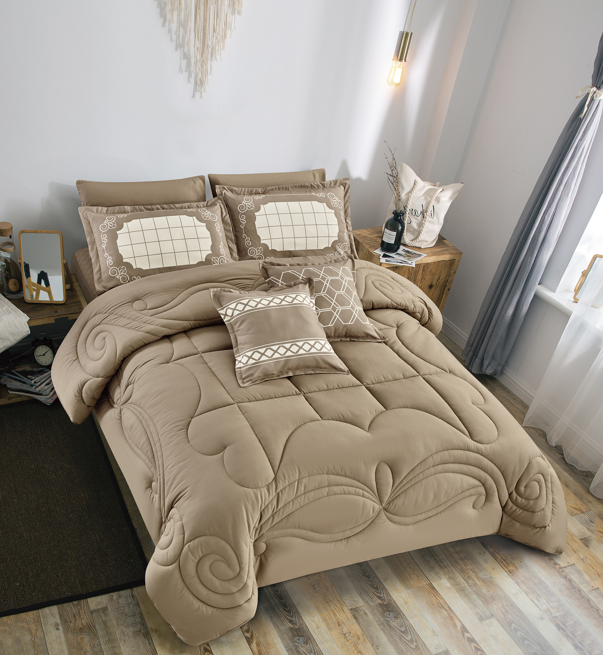 All Season Down Alternative Cover with Complete Sheet Set