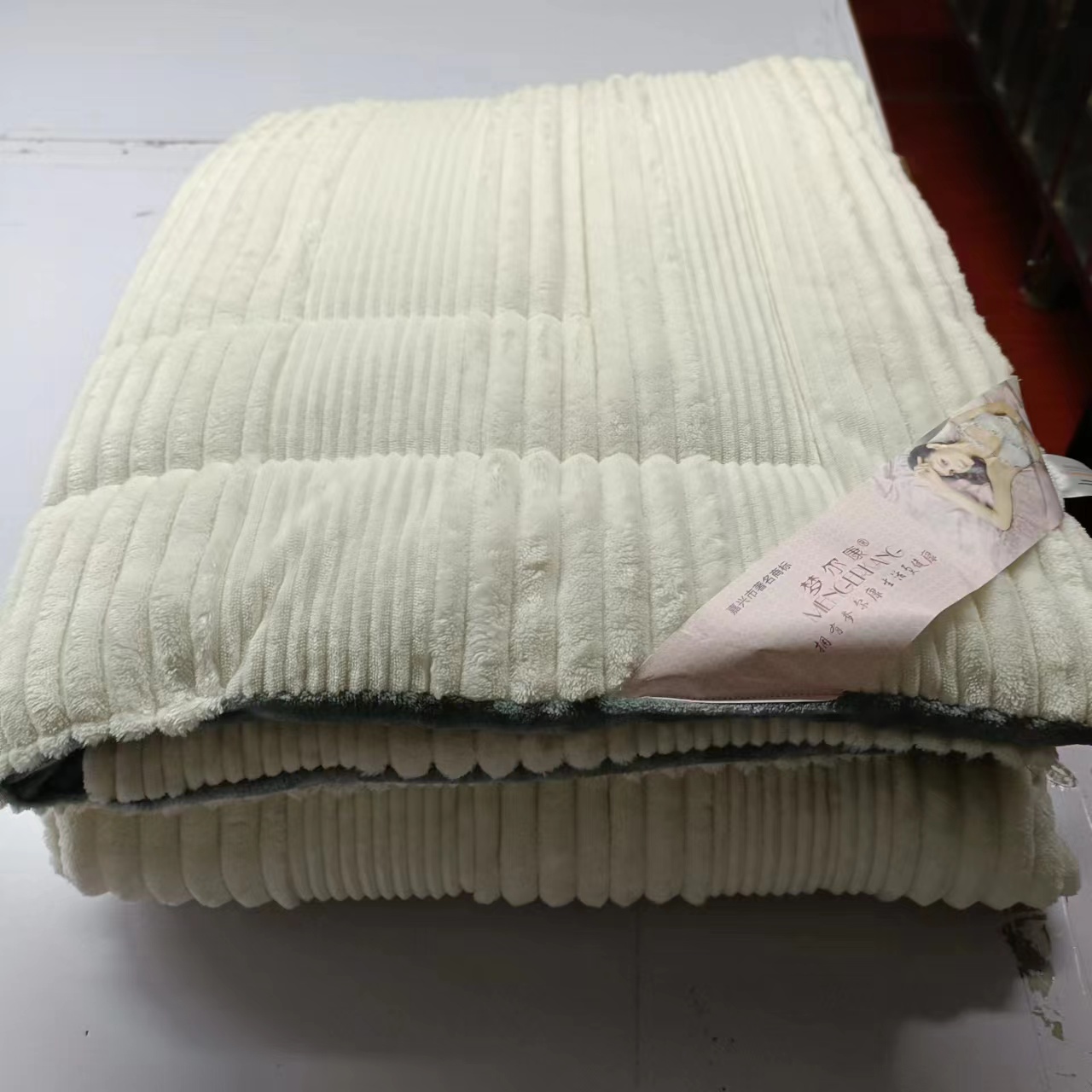 Flannel comfoter