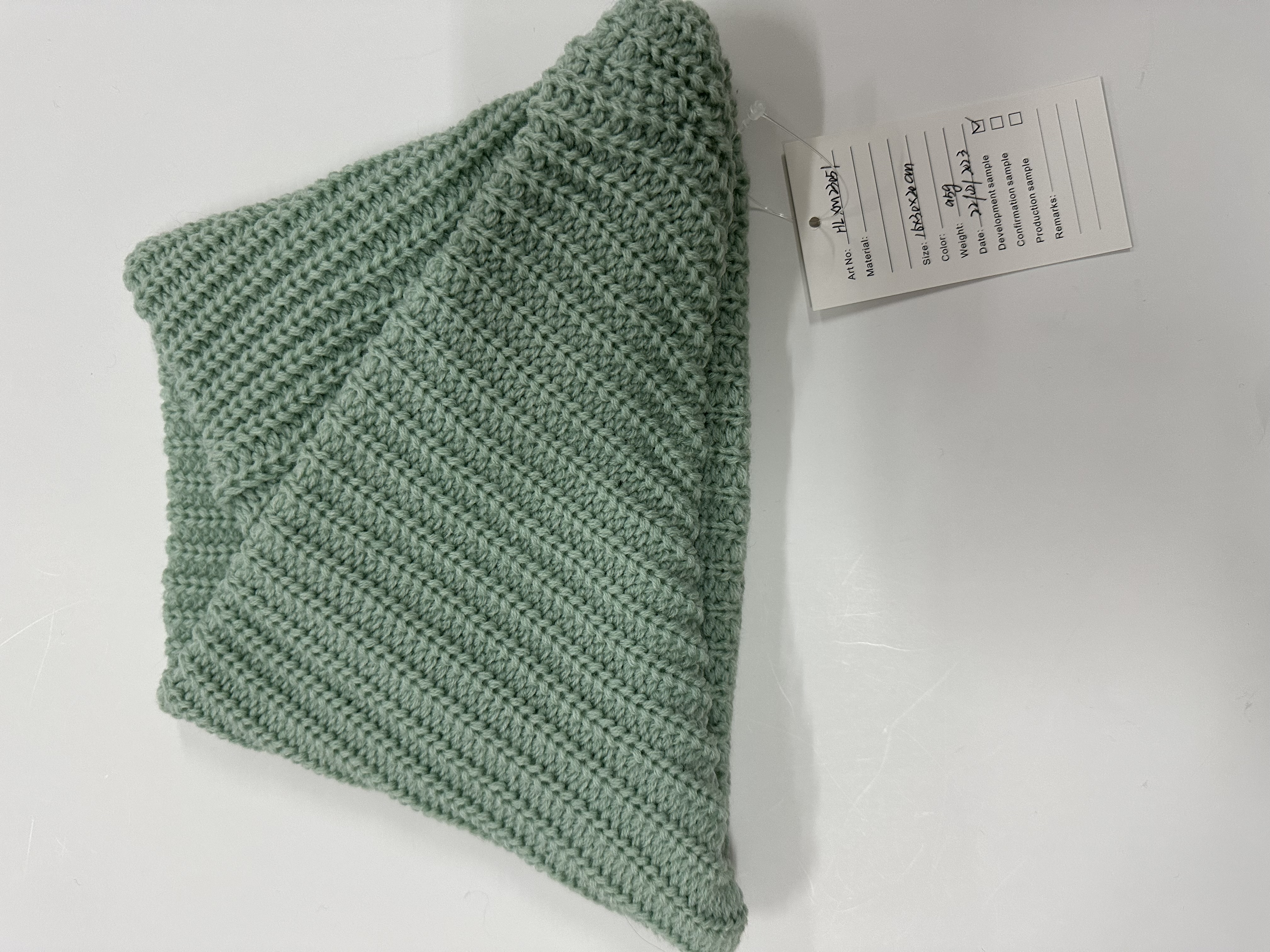 Kid's knitted snood