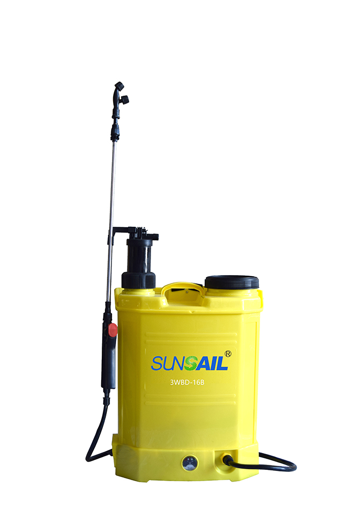 Battery sprayer