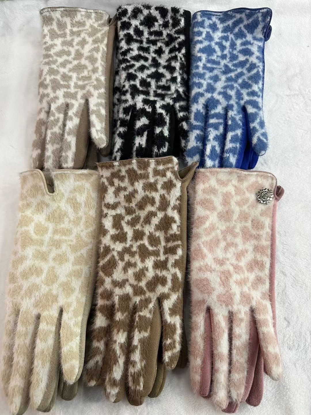 Glove