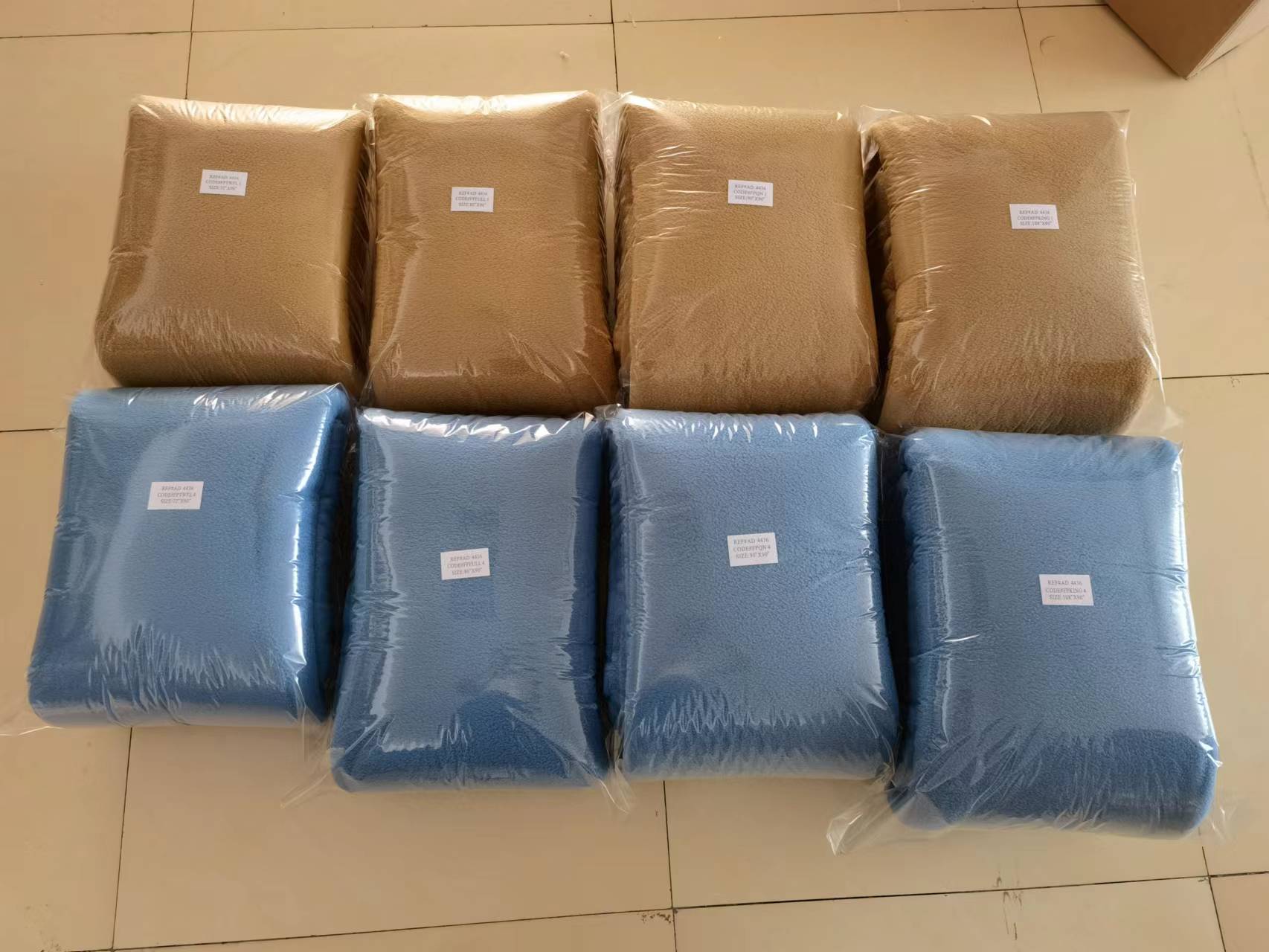 Polar fleece with antipilling blanket