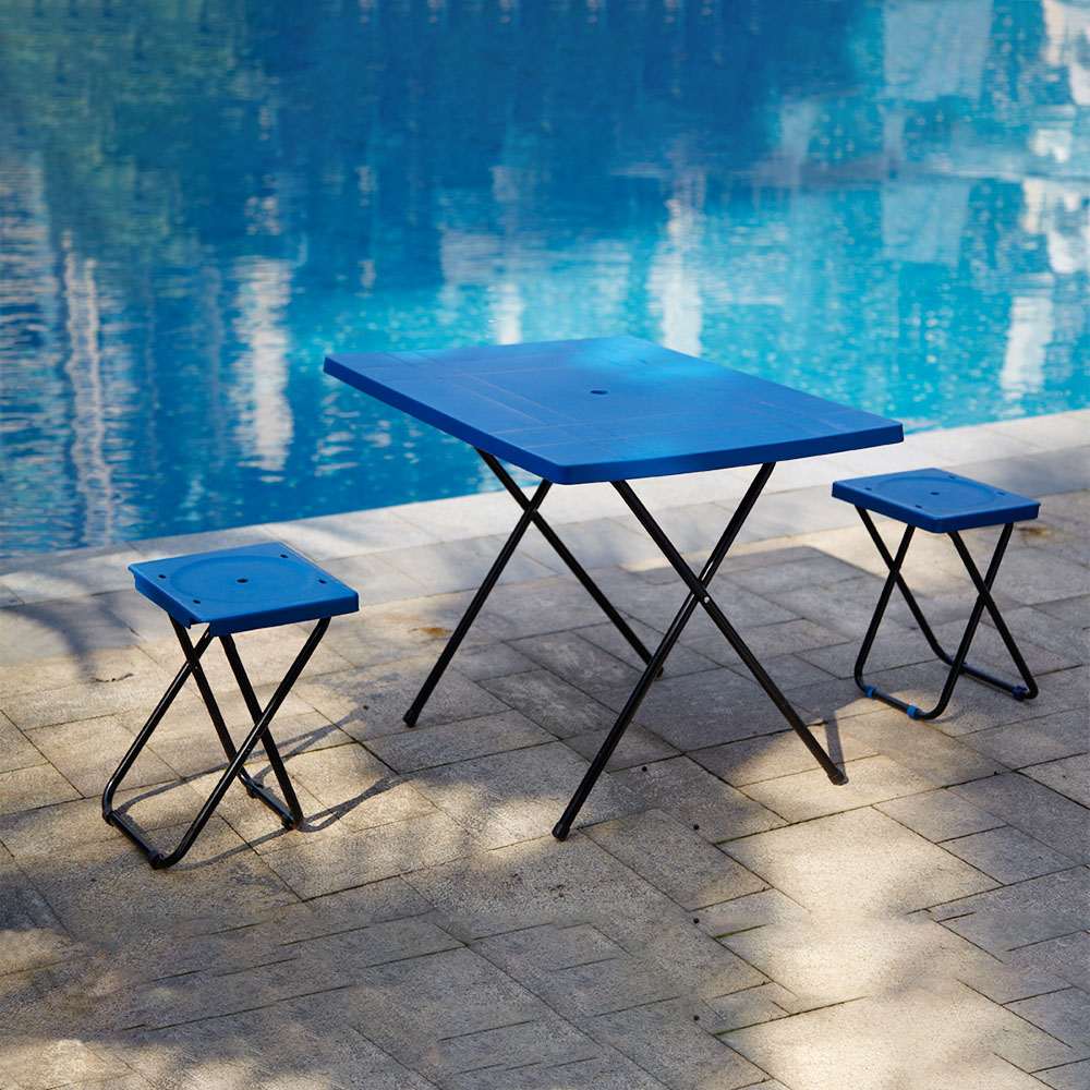folding table
