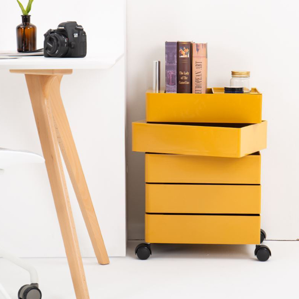 Storage cabinet with 360 degree rotation