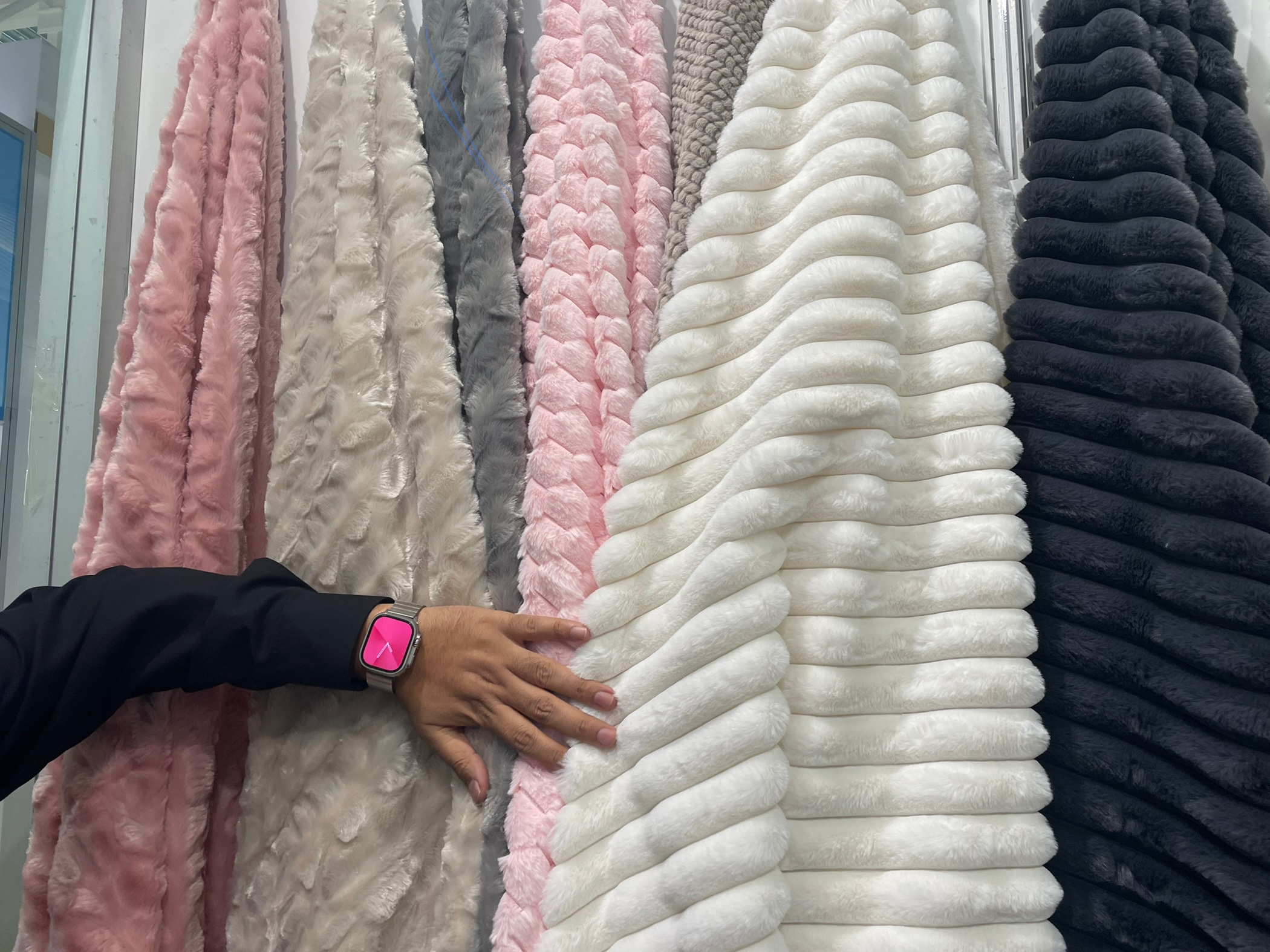 Double layers blanket of rabbit fur and polar fleece