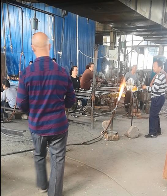 Shaanxi Zhaotong International Economic and Trade Technology Co., Ltd. – Glass goblets 1
