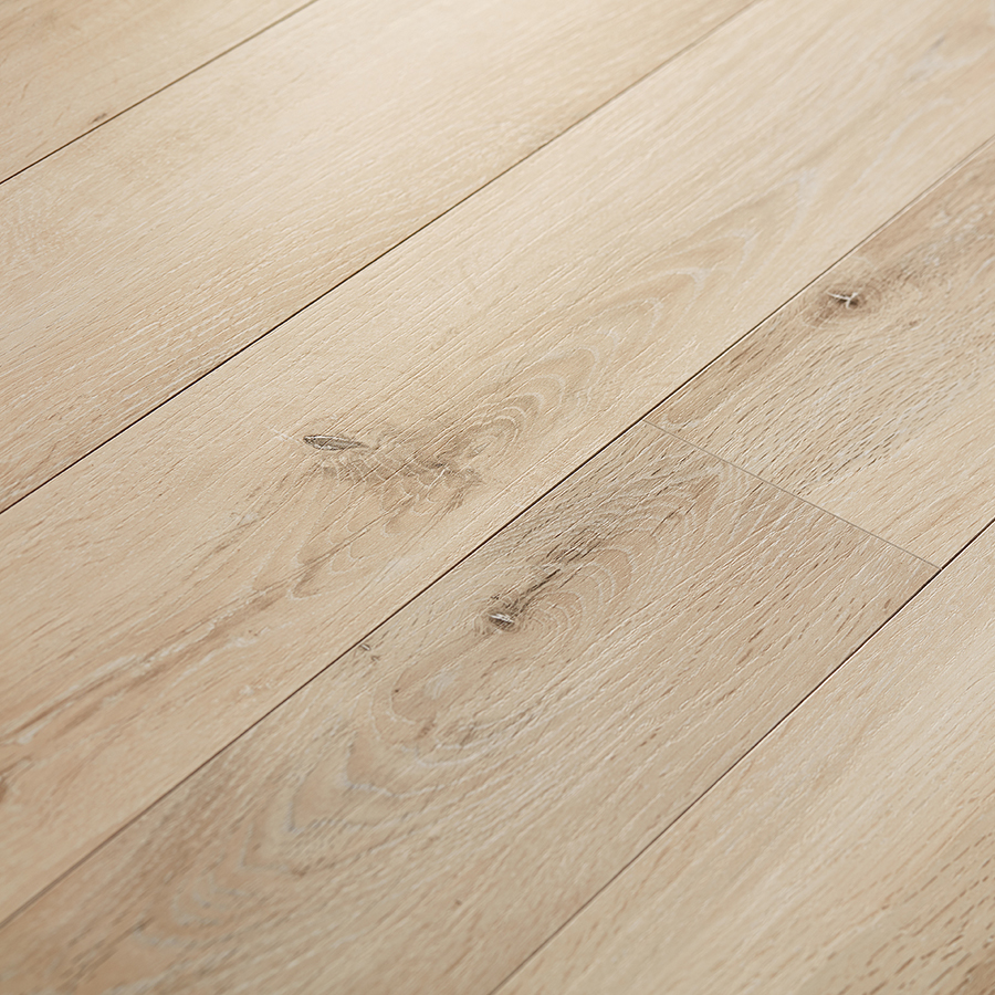 Laminate wood oak floorin