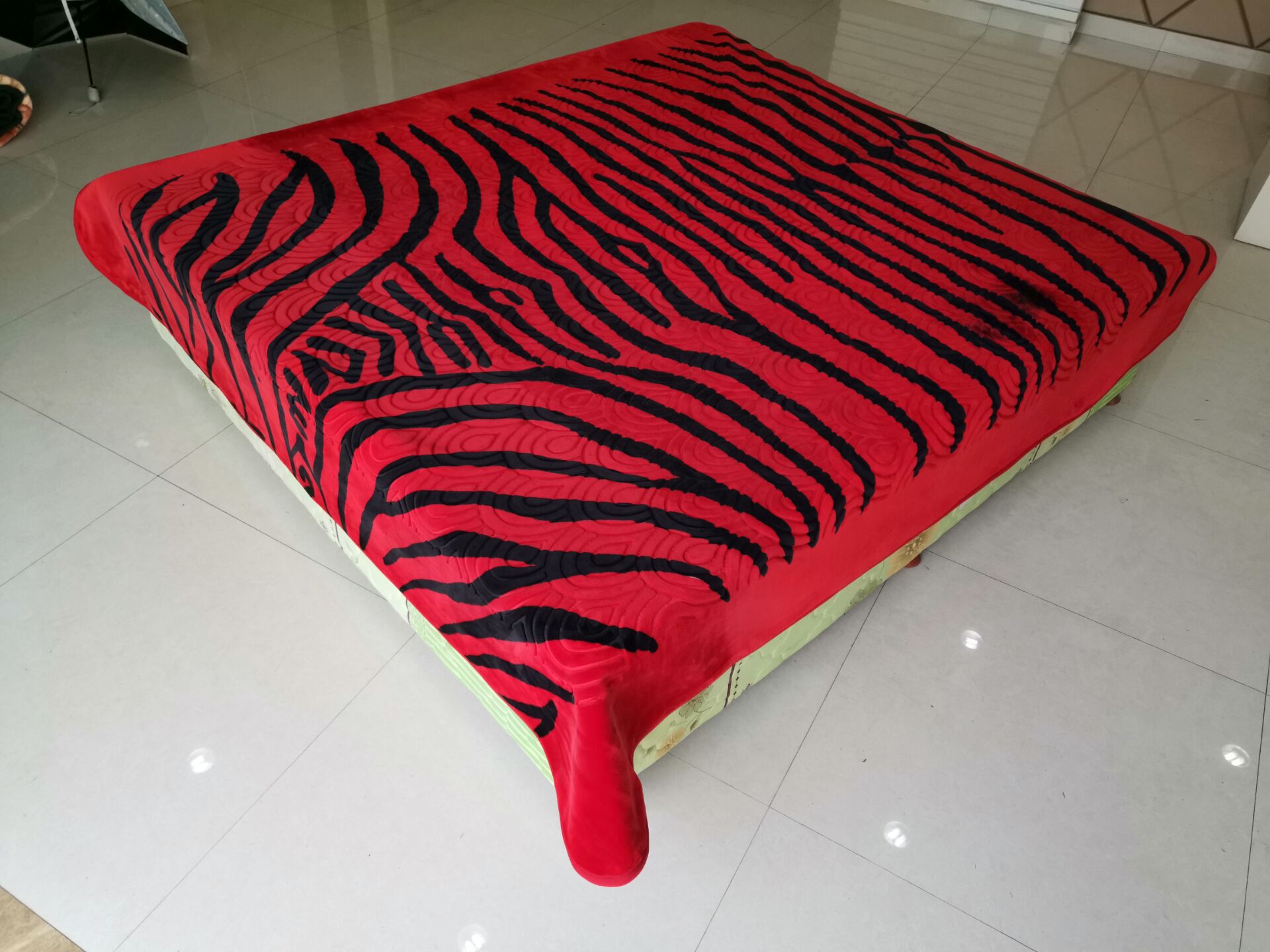 Weft Blanket