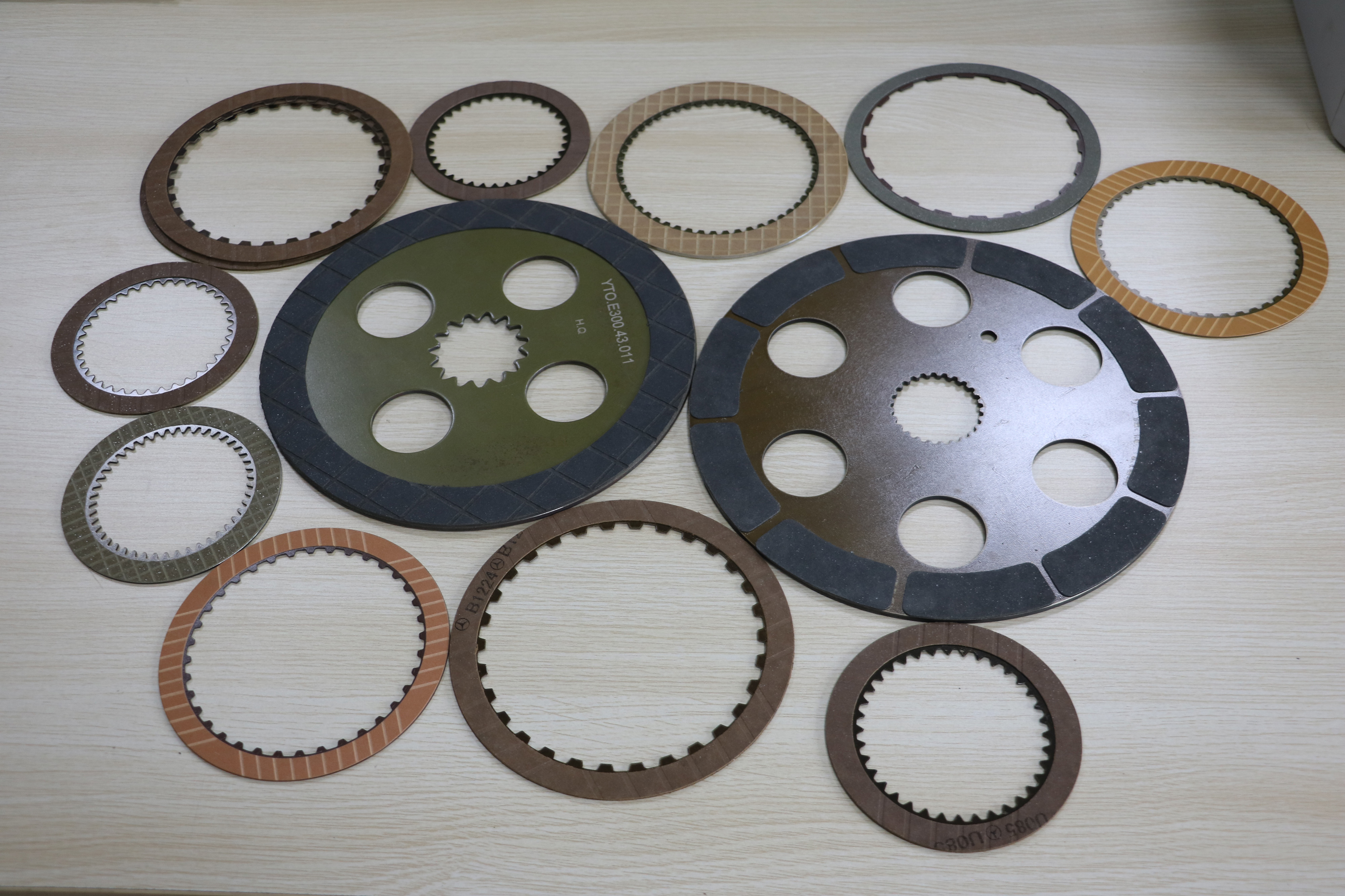 Wet friction disc