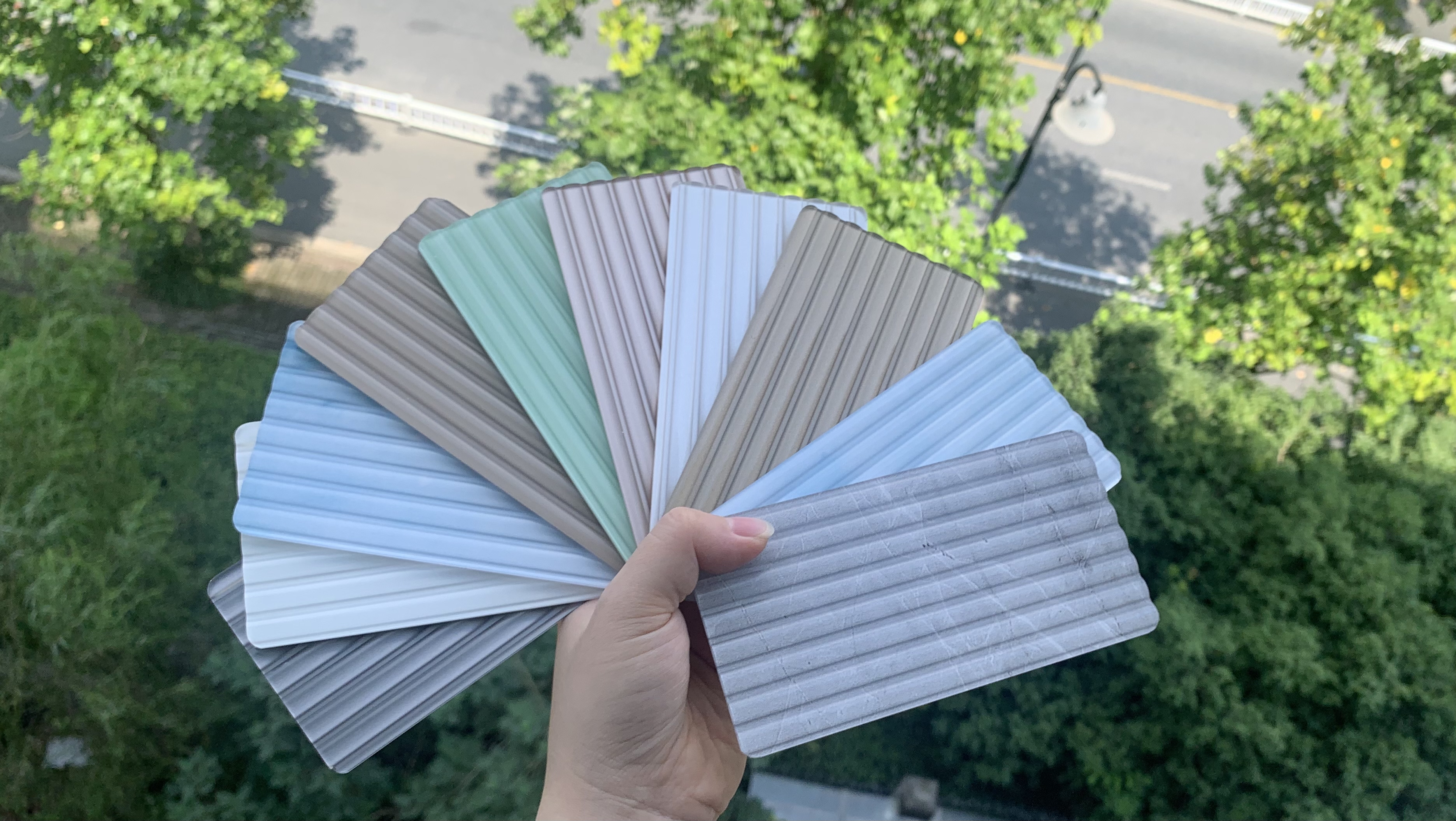 Leasinder Internal Sliding Wall Panels Fluted Pattern Clear Striped Acrylic Sheet for Decoration
