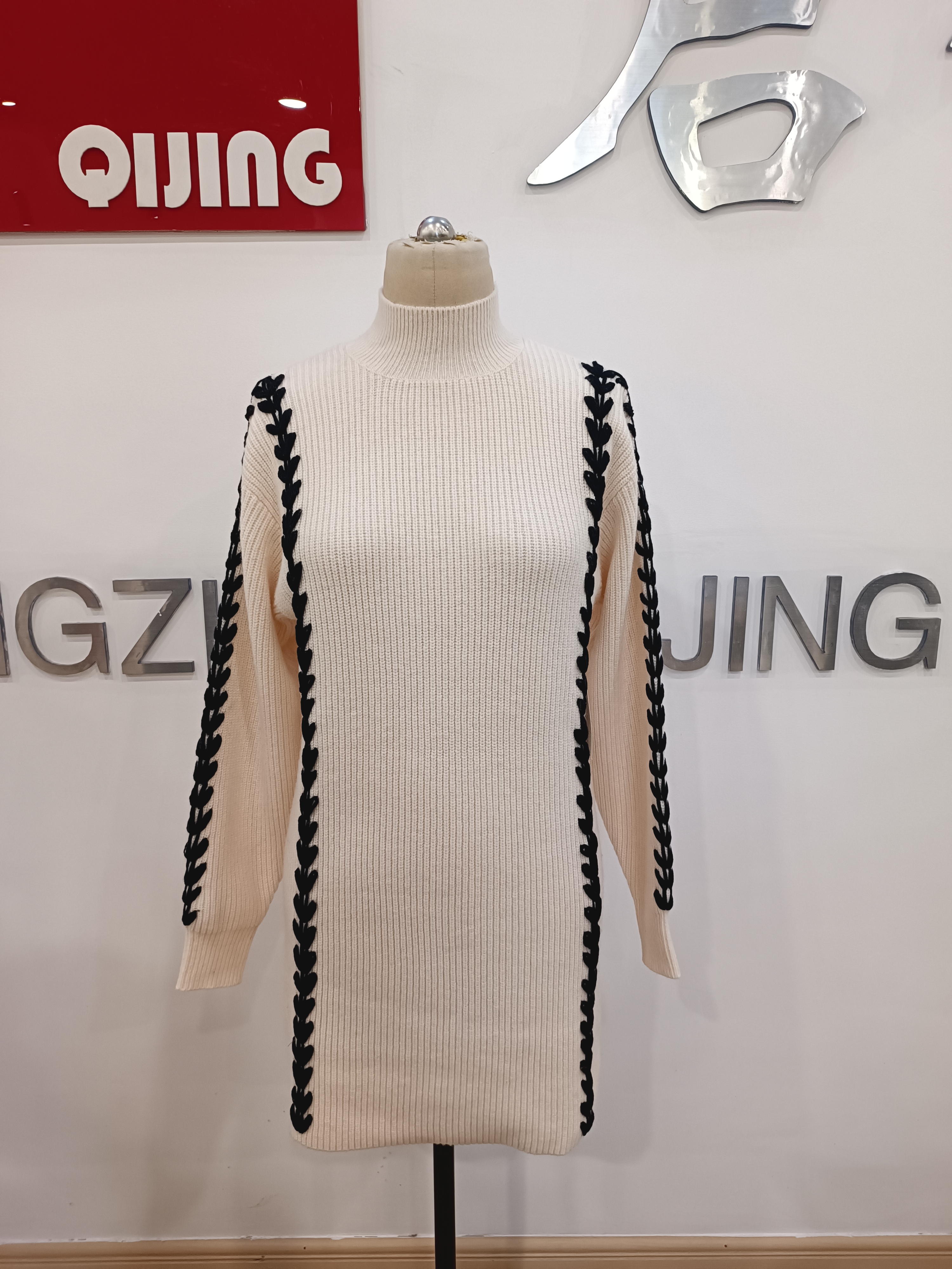 HANGZHOUQIJINGAPPARELCO.,LTD – Ladie's knit wear 2